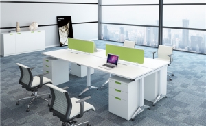 來看看屏風(fēng)卡位辦公桌有什么值得購買的地方？