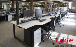 為何辦公家具定制好處更多？需如何進(jìn)行？